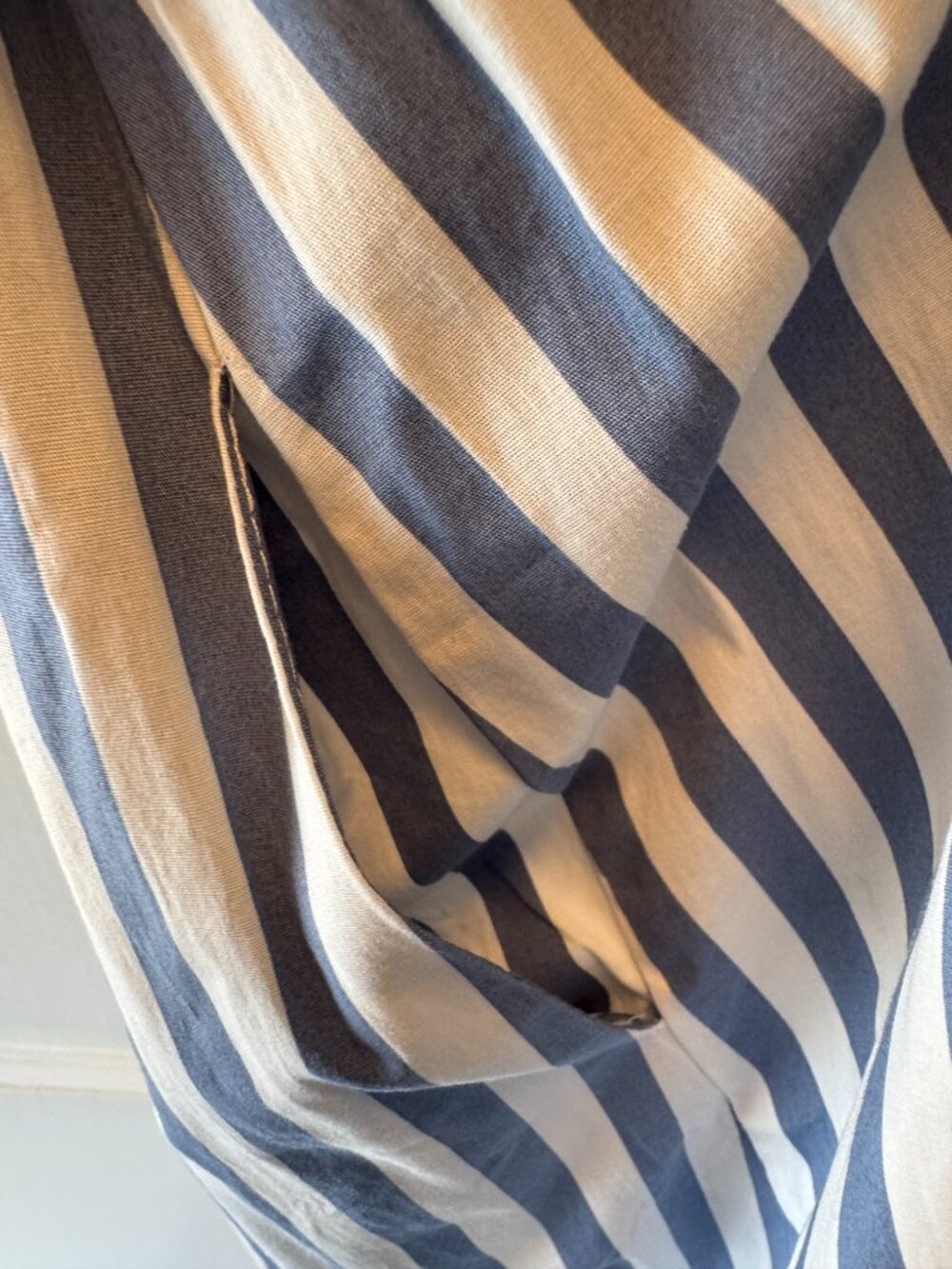 Joie Cottage Blue and White Stripped w/ Bows Midi Dress Size Large NWT - Picture 5 of 6